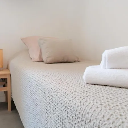 Гостьовий будинок Tree Modern