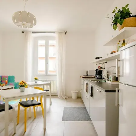 Гостьовий будинок Tree Modern