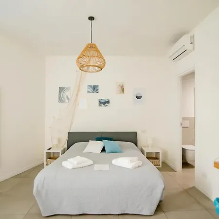 Tree Modern Гостьовий будинок 3*