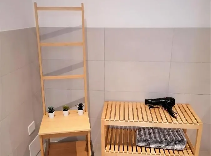 Tree Modern 게스트하우스 3*