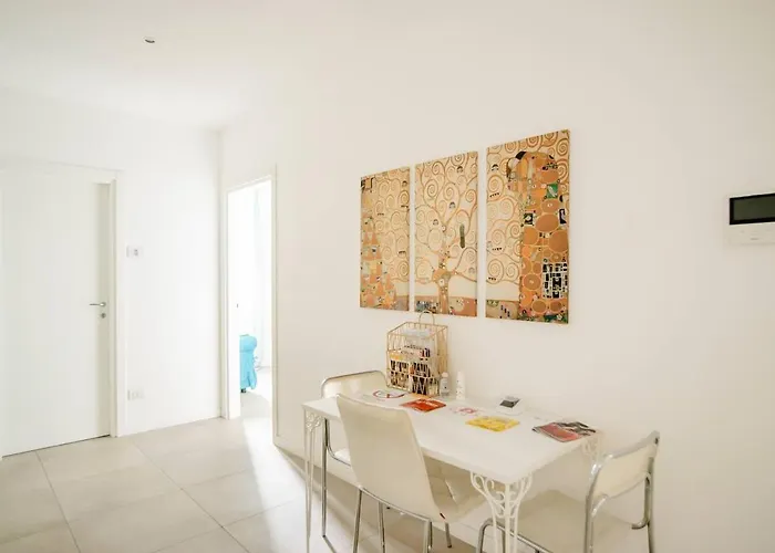 Tree Modern Гостевой дом 3*