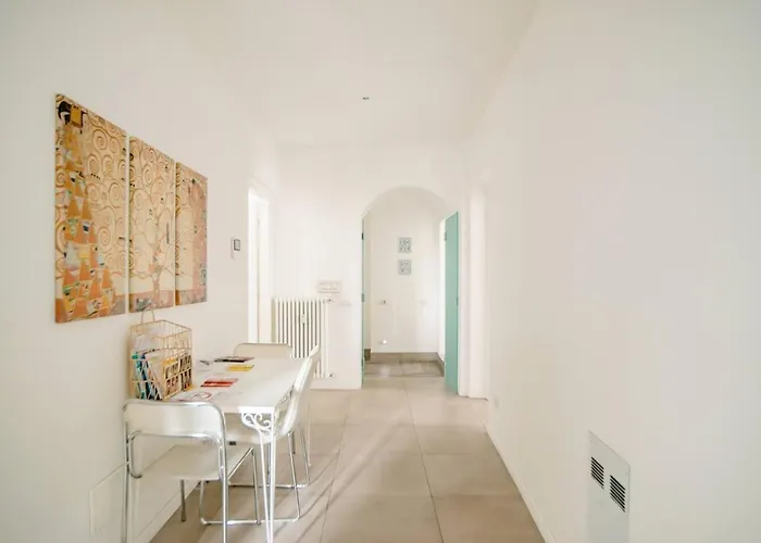 Tree Modern 게스트하우스 베르가모