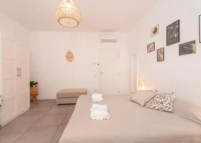 Tree Modern Гостевой дом Бергамо