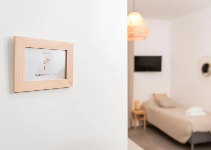 Tree Modern Гостевой дом